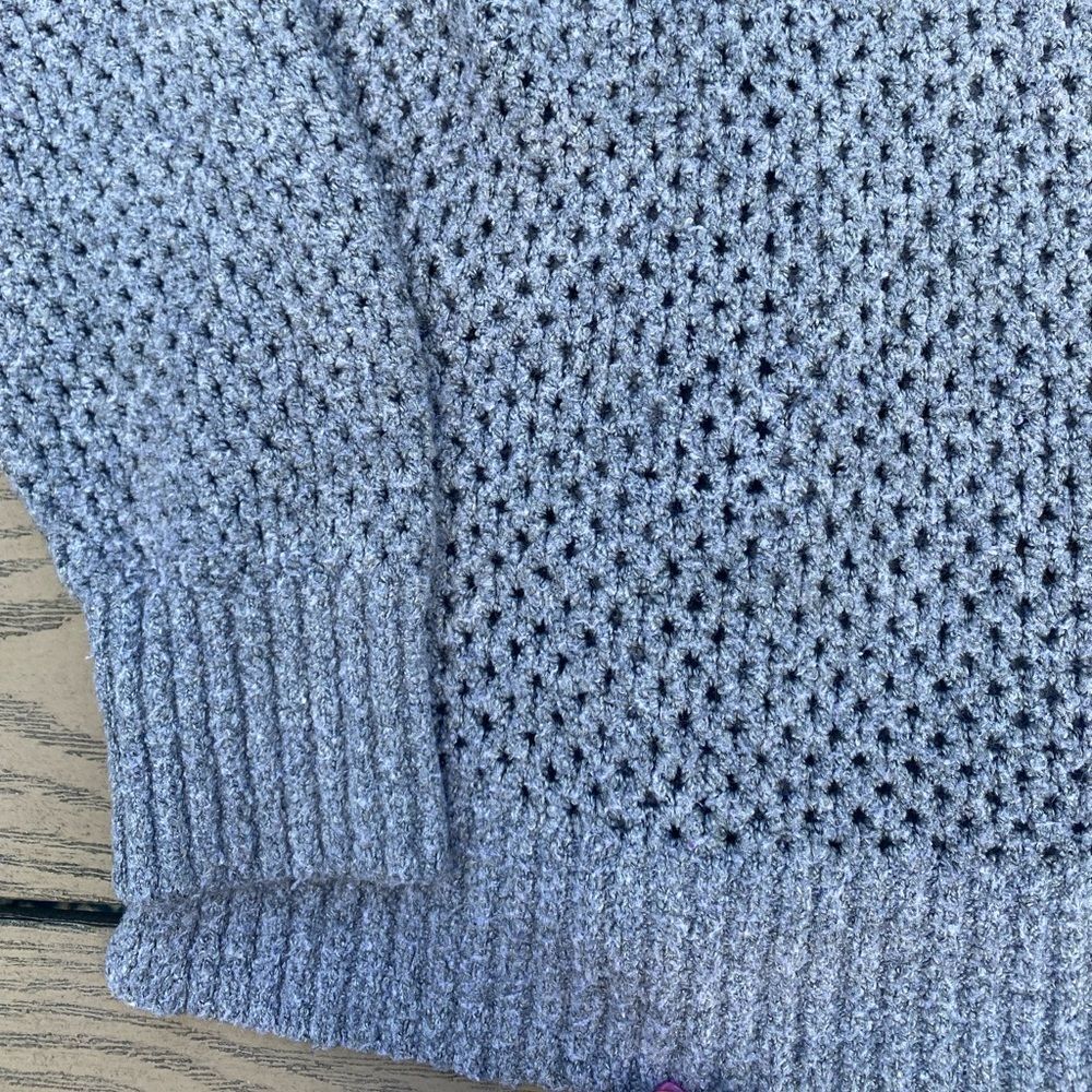 Aerie small grey chunky v neck sweater open knit cozy oversized - Picture 5 of 8